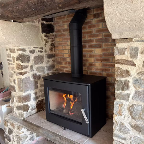 Installation de poêle à bois par L'Artisan du feupoêle à bois